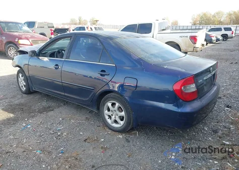2003 Toyota Camry Le z USA, uszkodzony, nr VIN 4T1BE32K43U669407